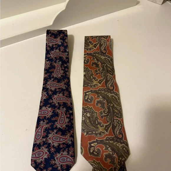 Two gorgeous Christian Dior, silk ties with absolutely beautiful colors / prints - Picture 10 of 11